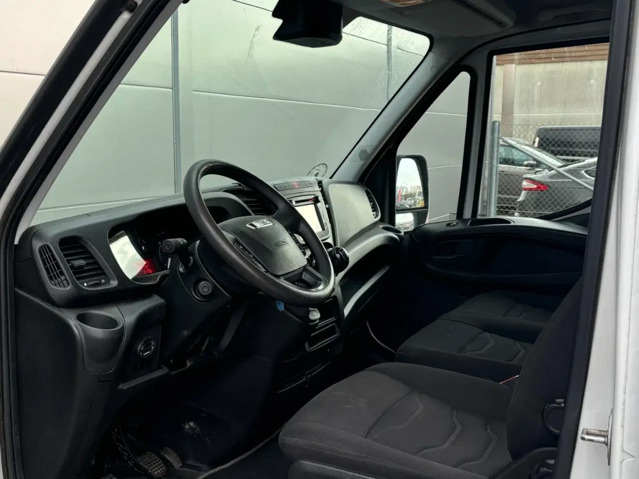 Billede 12 - Iveco Daily 3,0 35S17 12m³ Van AG8