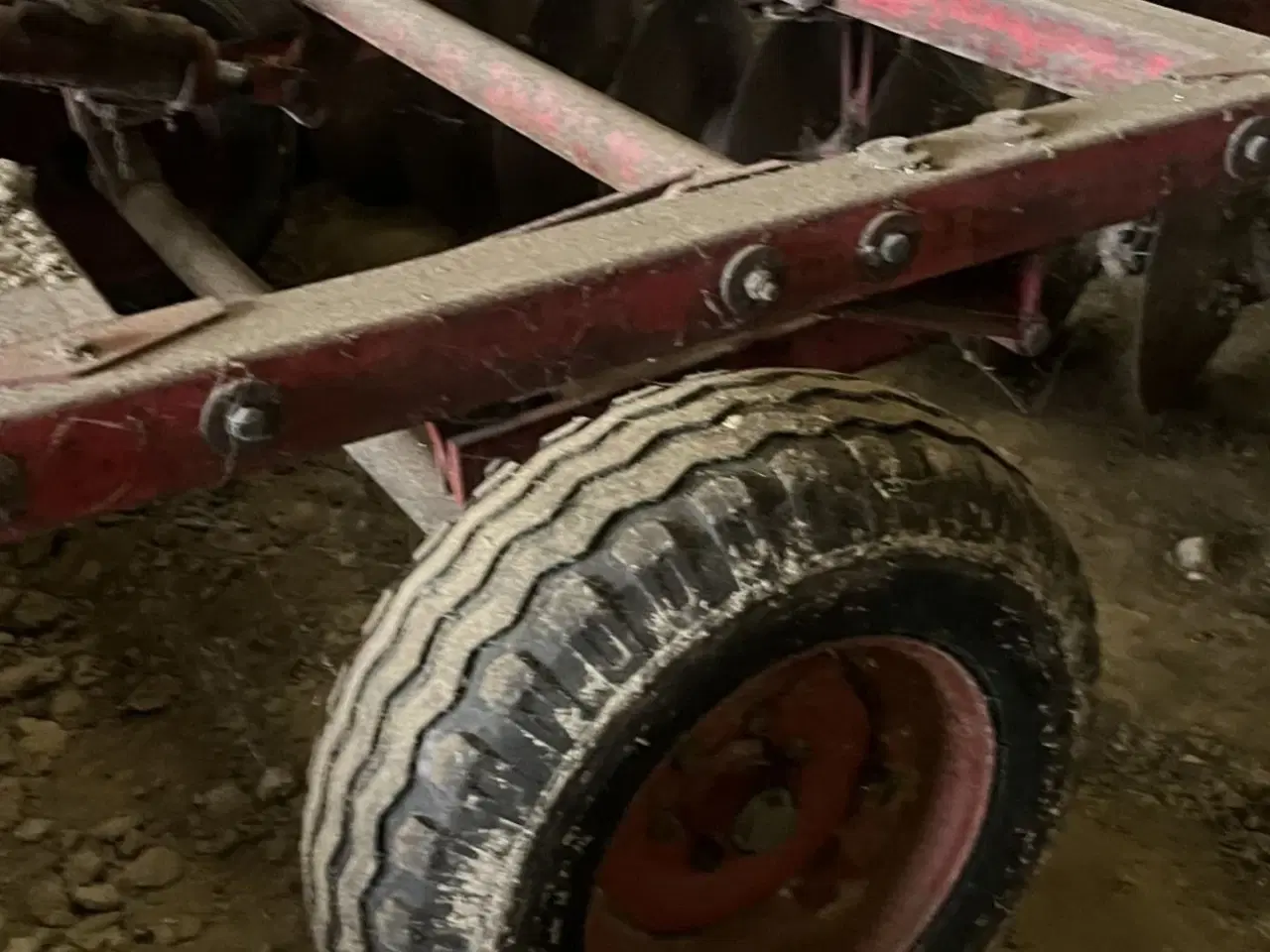 Billede 5 - Lilla Harrie TALLERKENHARVE