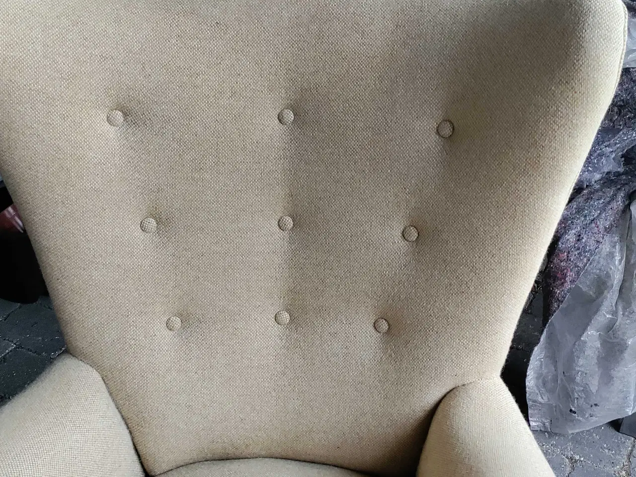 Billede 4 - Lænestol, næsten øreklapstol. Pastelgul uldstof.