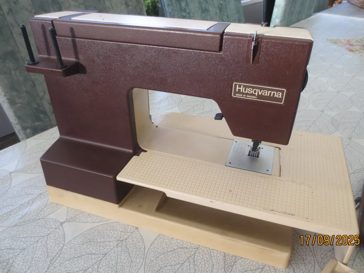 Billede 7 - 1 stk Husqvarna Model Classica 100 Symaskine