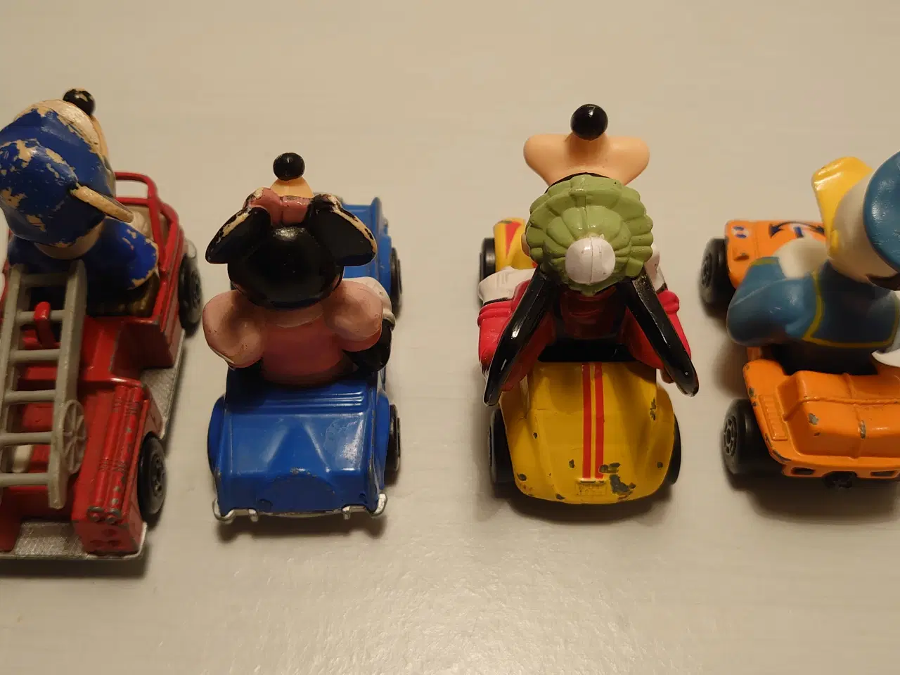 Billede 7 - 4stk Matchbox Disney biler fra 1979. Nr 1,2,3 og 4