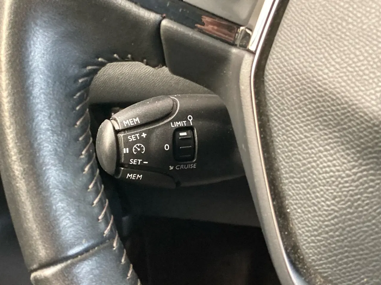 Billede 14 - Peugeot e-2008 50 Allure Pack