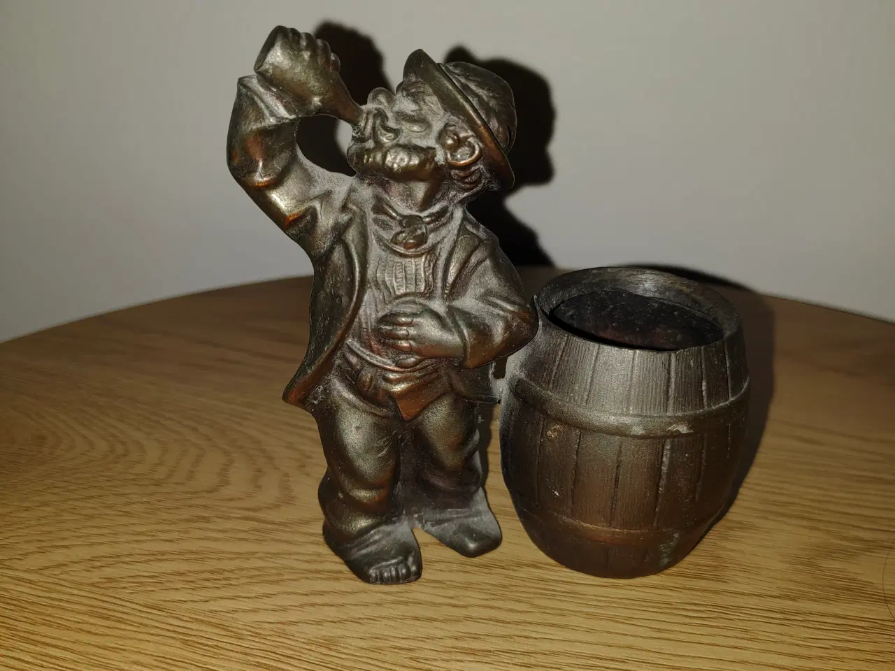 Billede 1 - Den tørstige mand figur