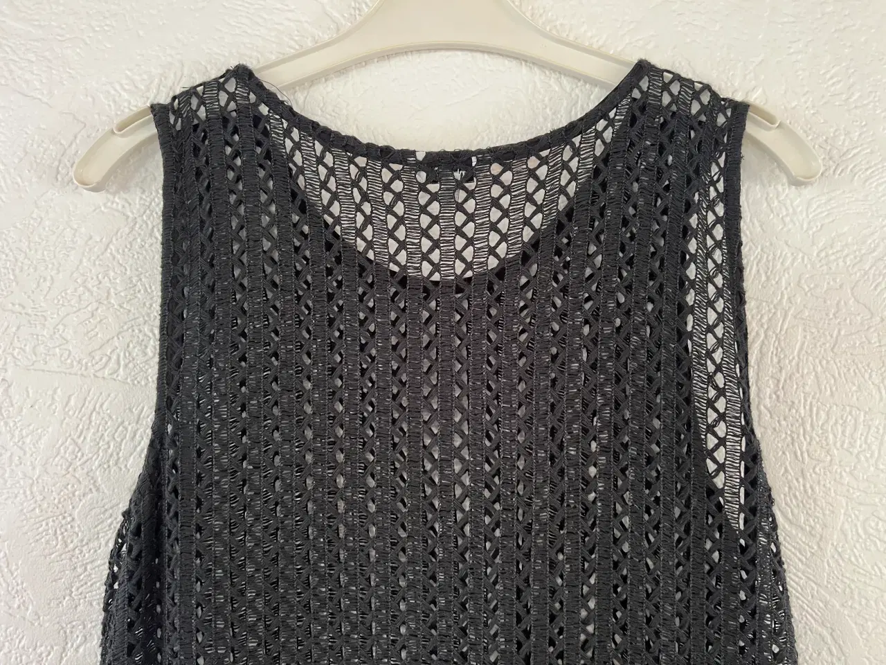 Billede 7 - Lang Sort Blondestrikket Kjole. (Str. XL)
