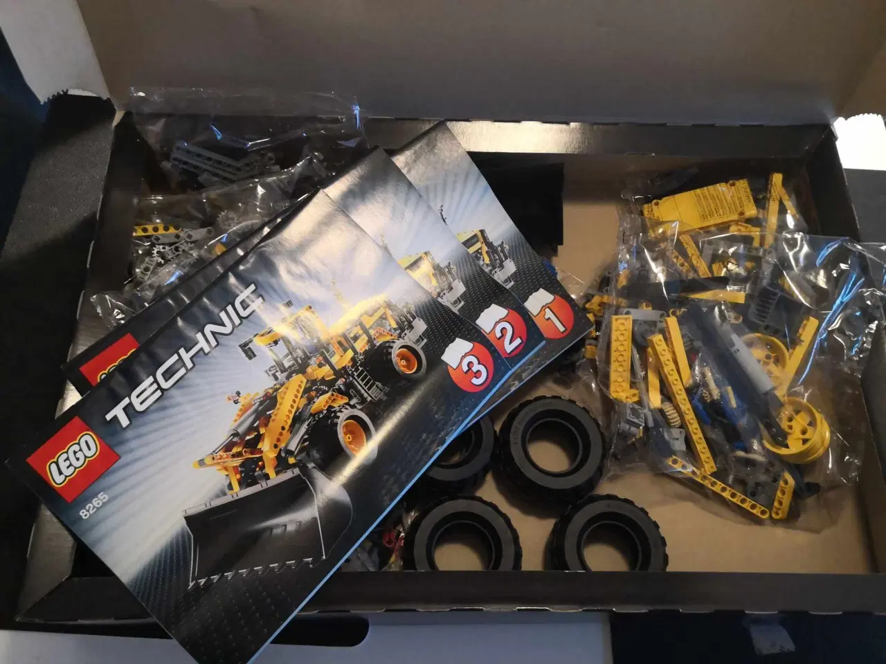 Billede 3 - 8265 Ny Lego Technic Frontlæsser