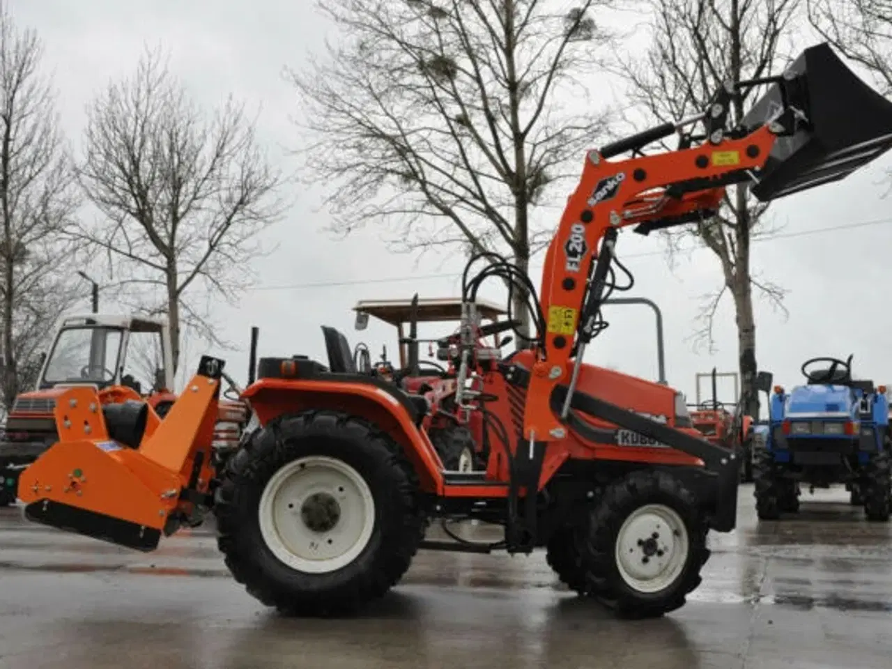 Billede 1 - Traktor - Kubota Aste A14D 4x4 med frontlæsser
