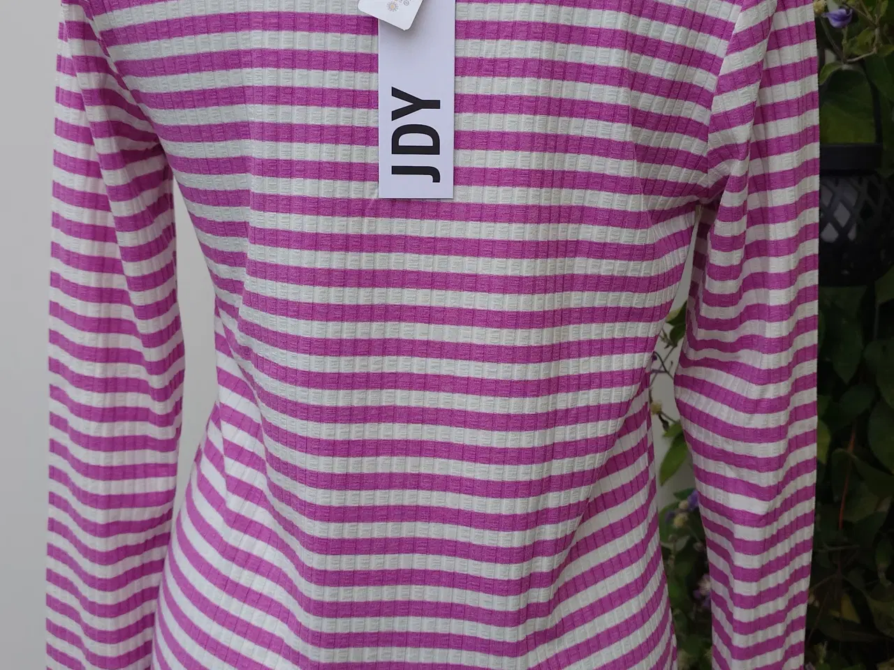 Billede 2 - Ny JDY bluse str l