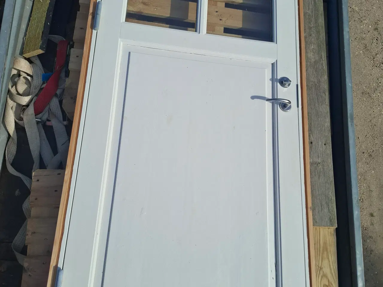 Billede 3 - Pænt hvid ydredør 