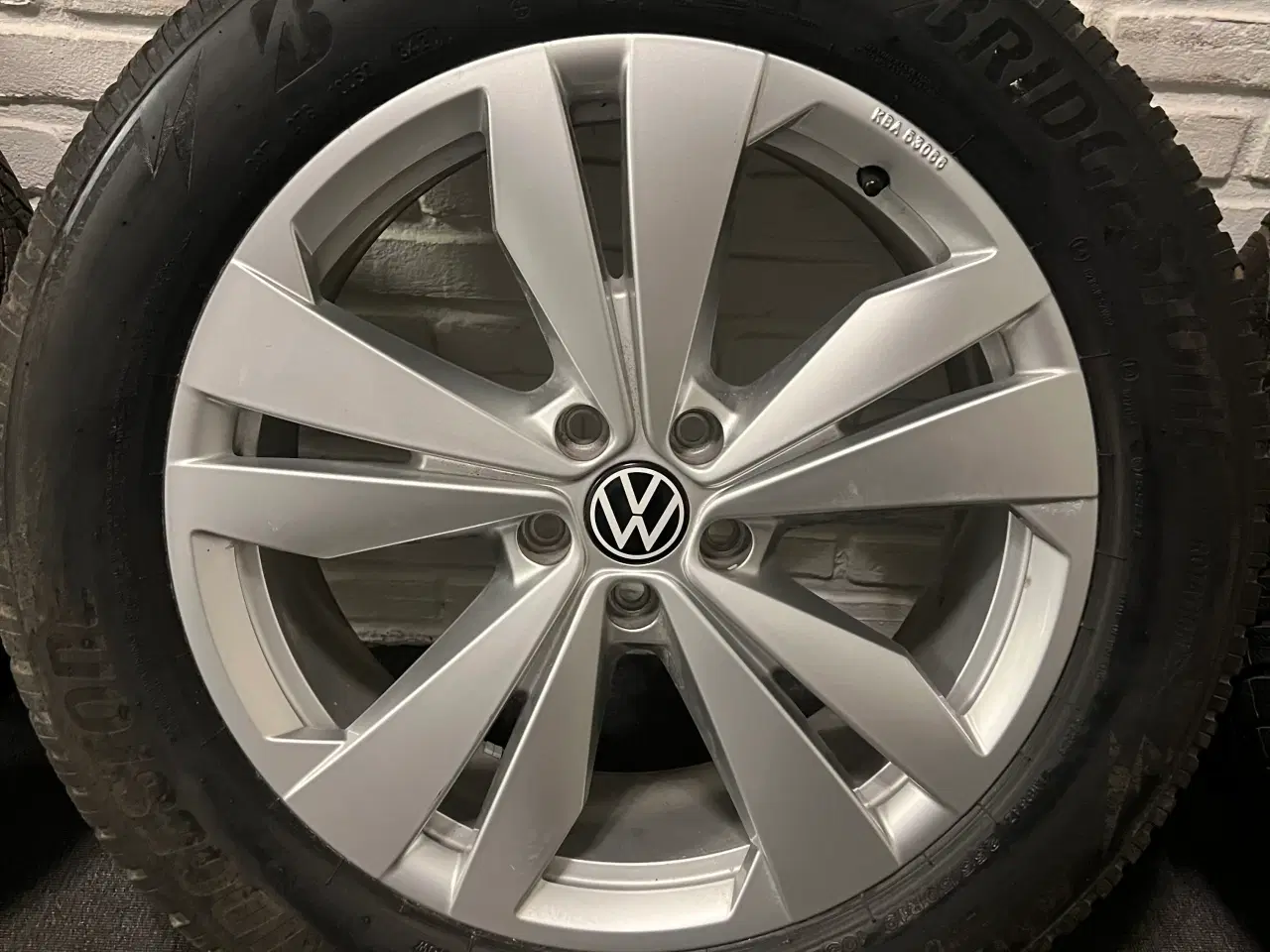 Billede 3 - Originale ID4,ID5 fælge med vinterdæk