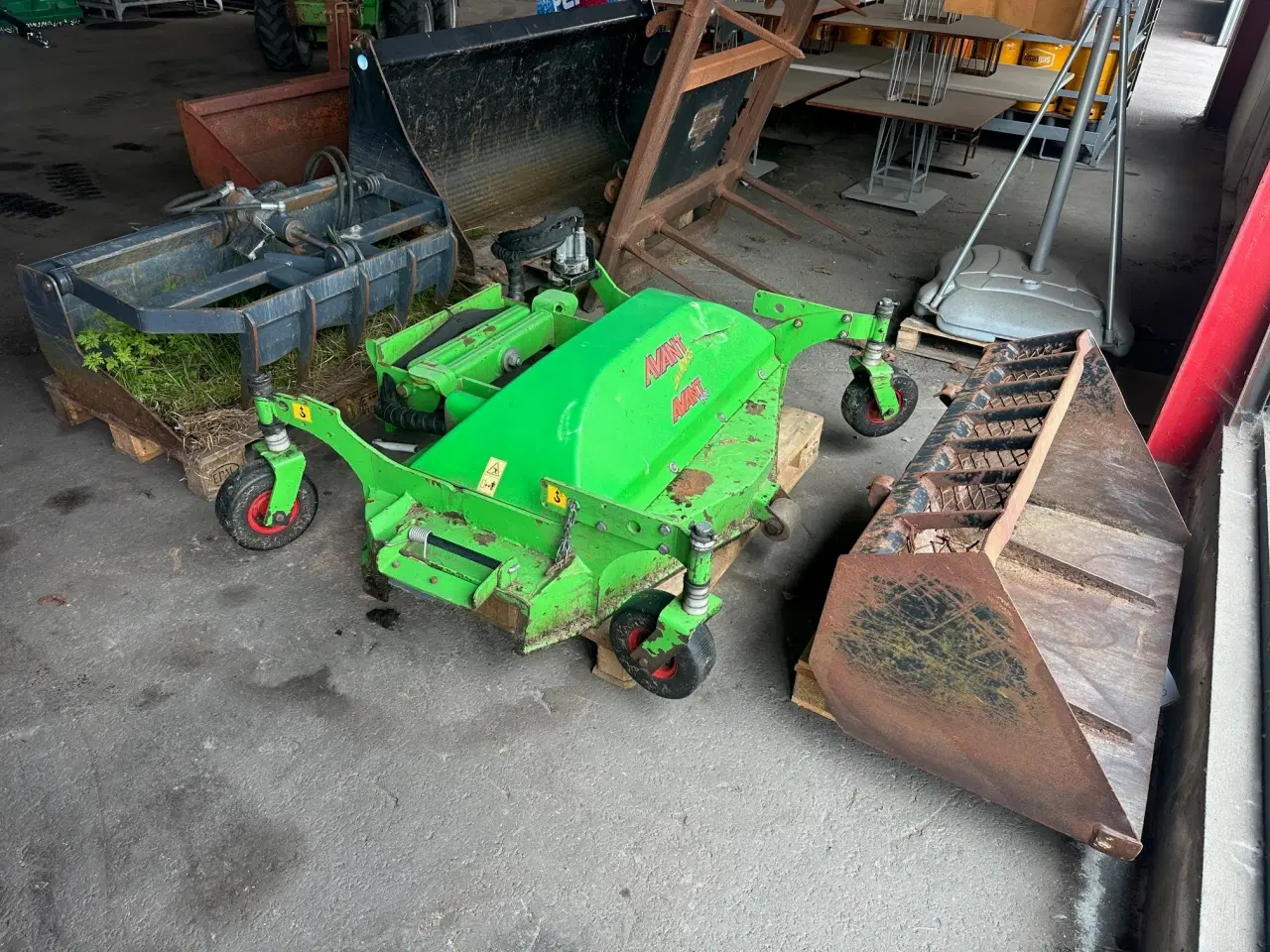 Billede 10 - Avant 750 med Kabine og udstyr