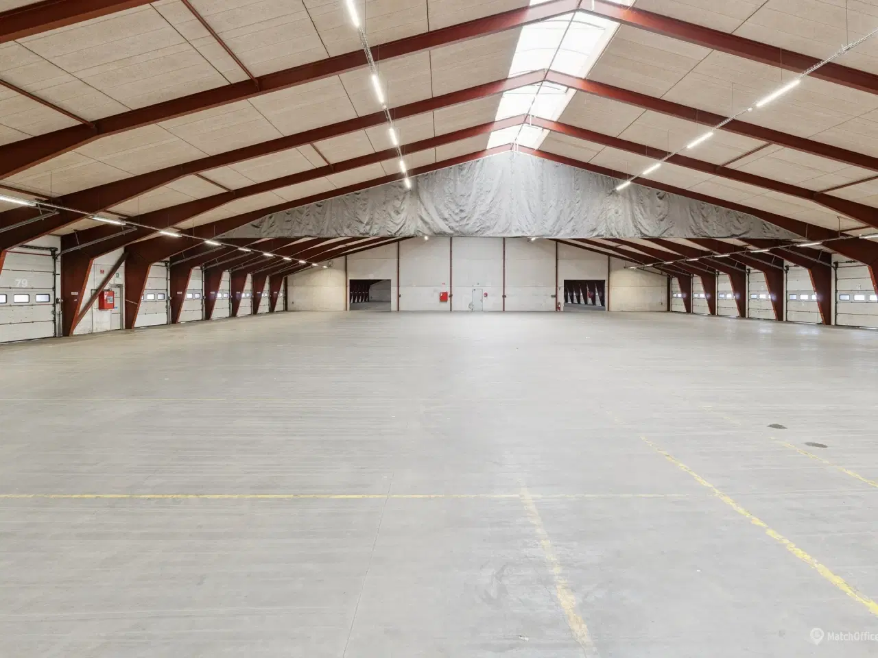 Billede 7 - Effektiv cross-dock med moderne kontorfaciliteter og optimal placering