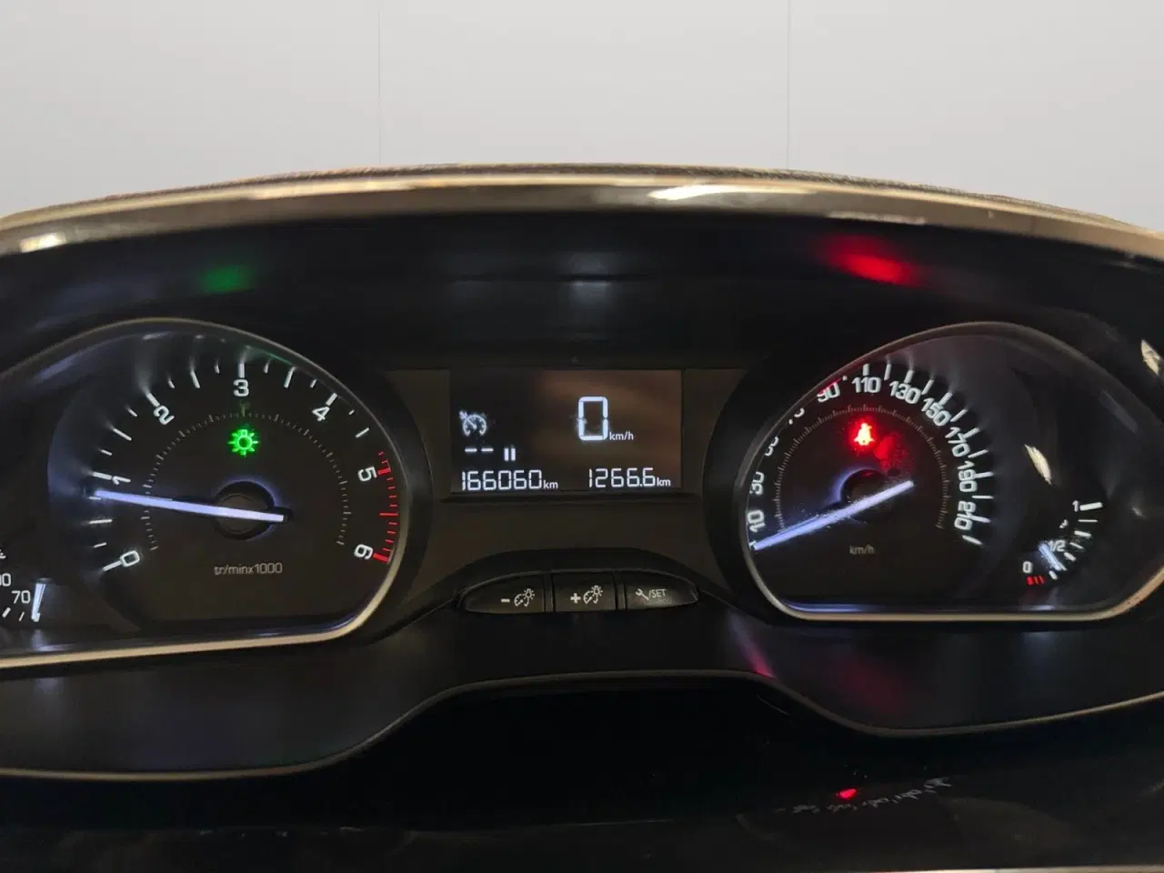 Billede 7 - Peugeot 208 1,6 BlueHDi 100 Allure Sky