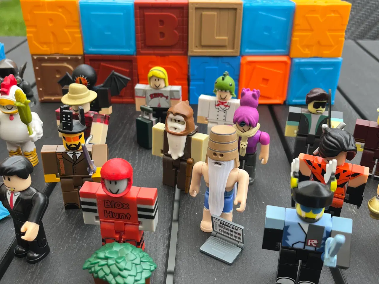 Billede 3 - Roblox figurer (33 stk.)