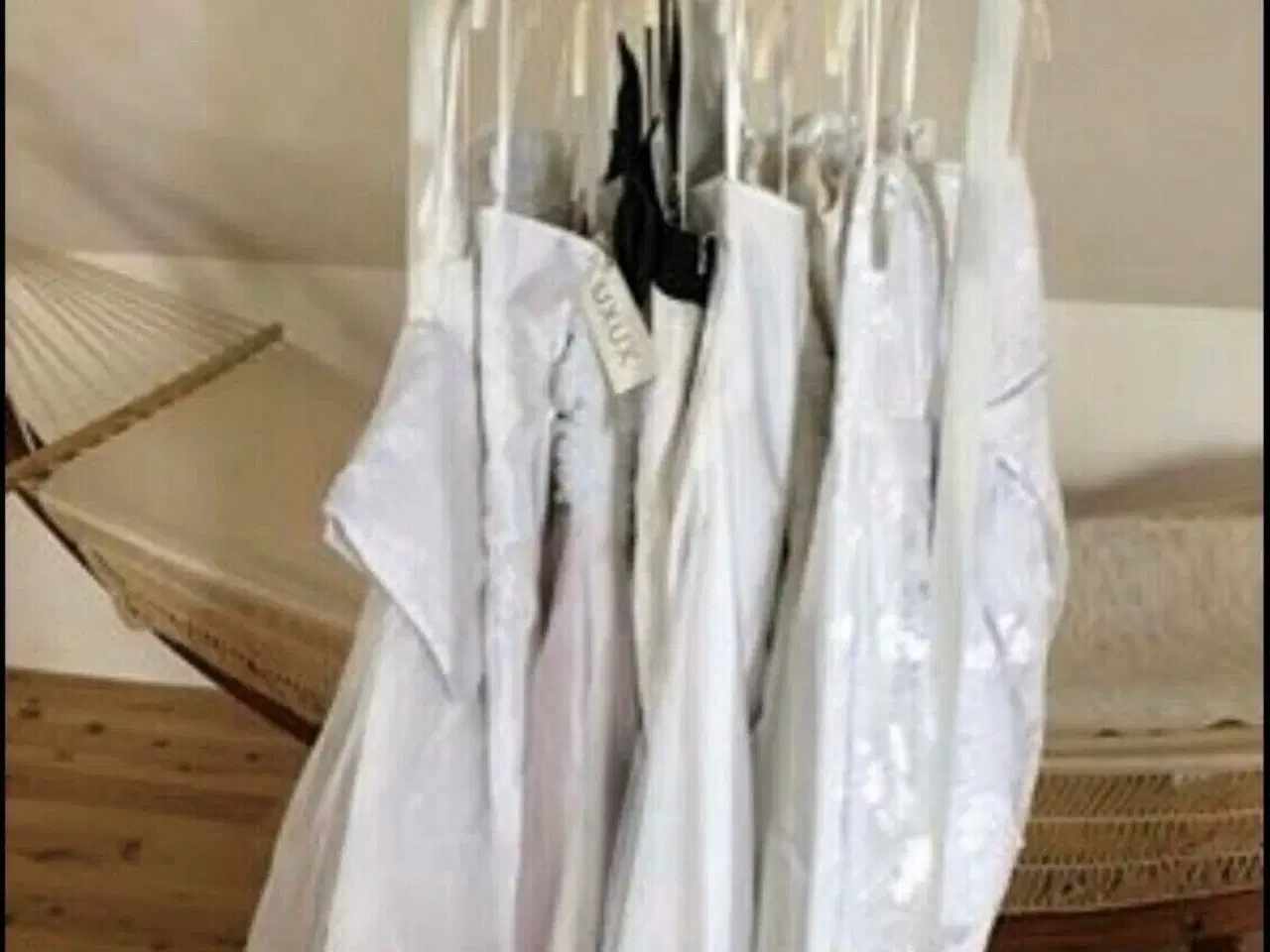 Billede 1 - Parti konfirmationskjoler 31 stk