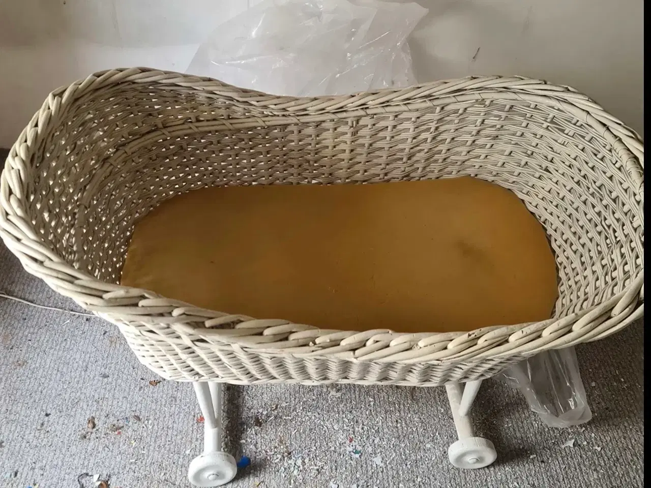 Billede 2 - VUGGE I FLET