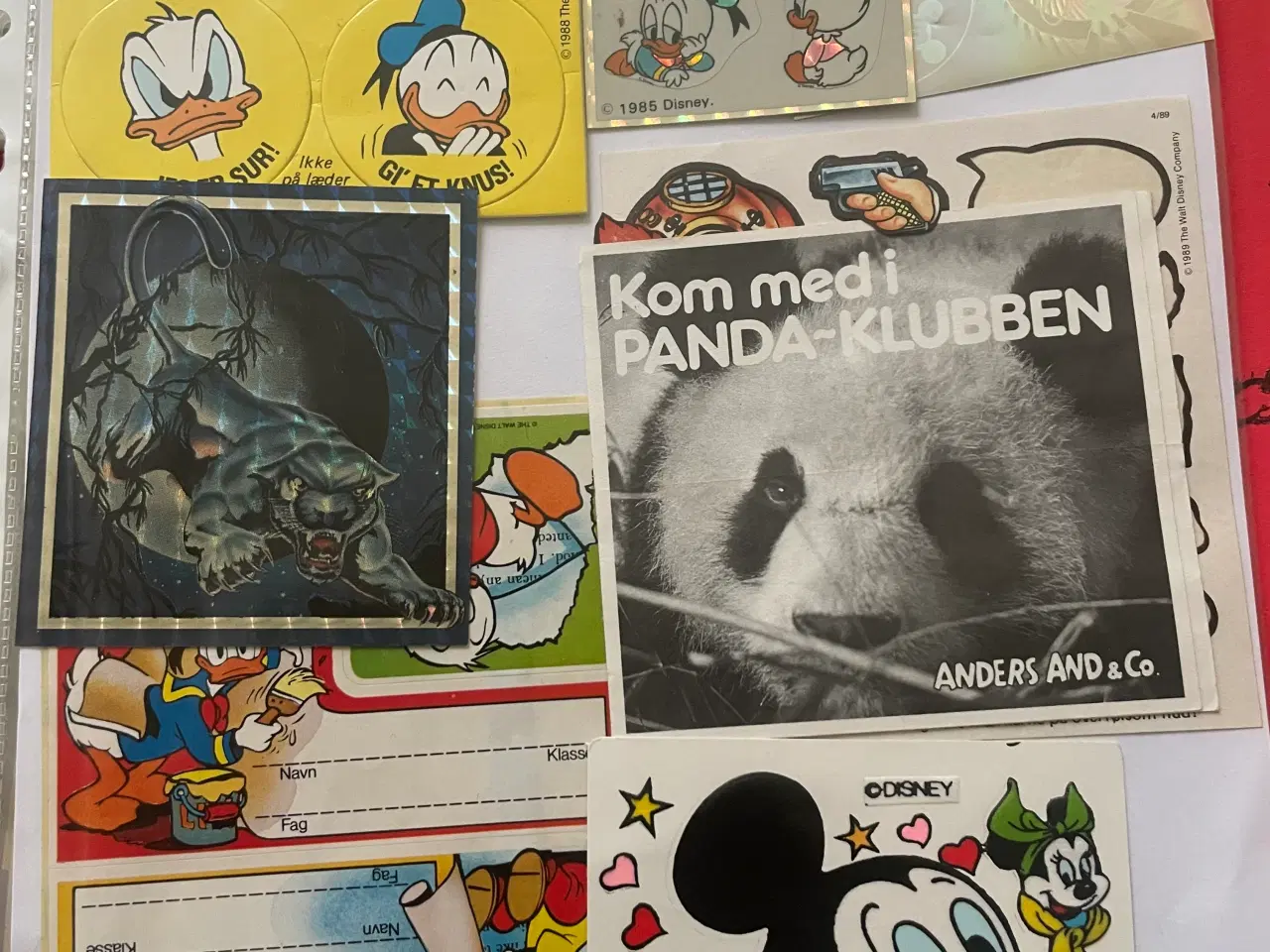 Billede 10 - mappe med retro Anders And/Disney klistermærker 