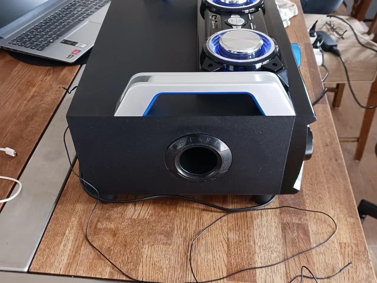 Billede 3 - Soundbox/radio med BT.