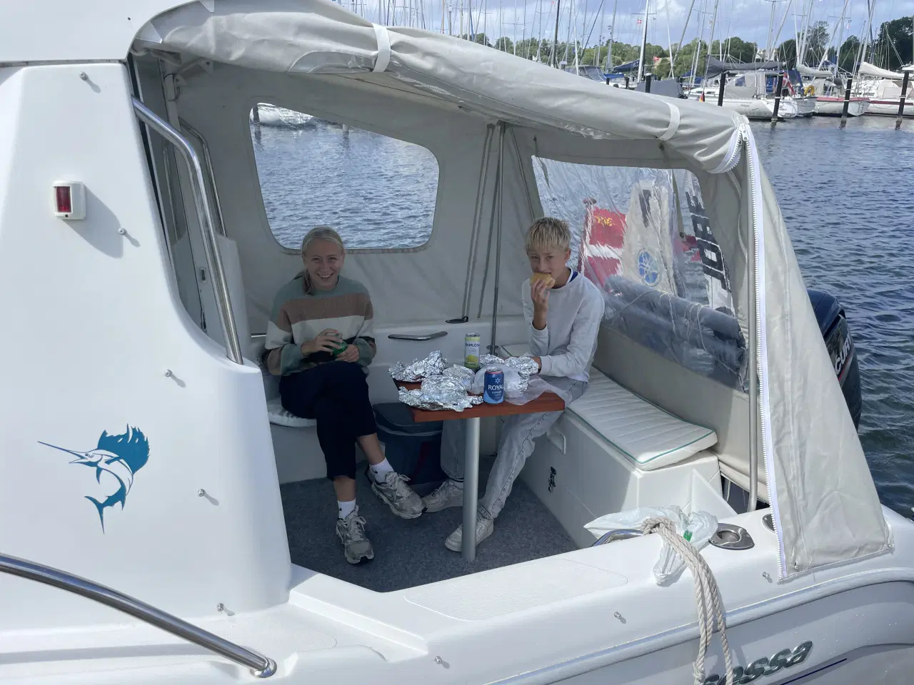 Billede 4 - Sejlklar motorbåd med meget udstyr.