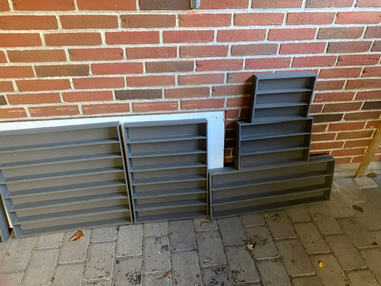 Billede 2 - Hylder til modeltog eller modelbiler