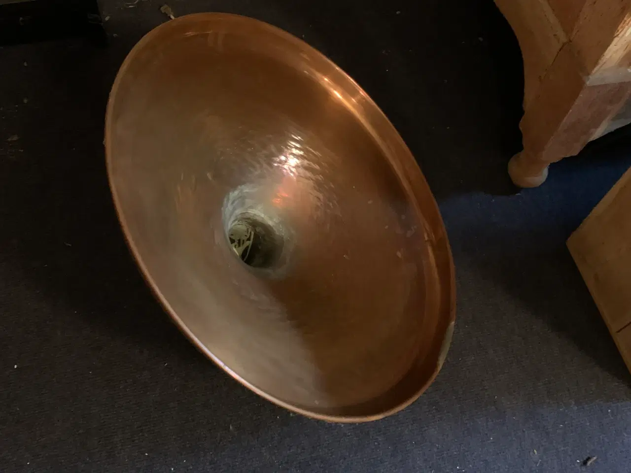 Billede 3 - Fin lampe til loft i Bronze