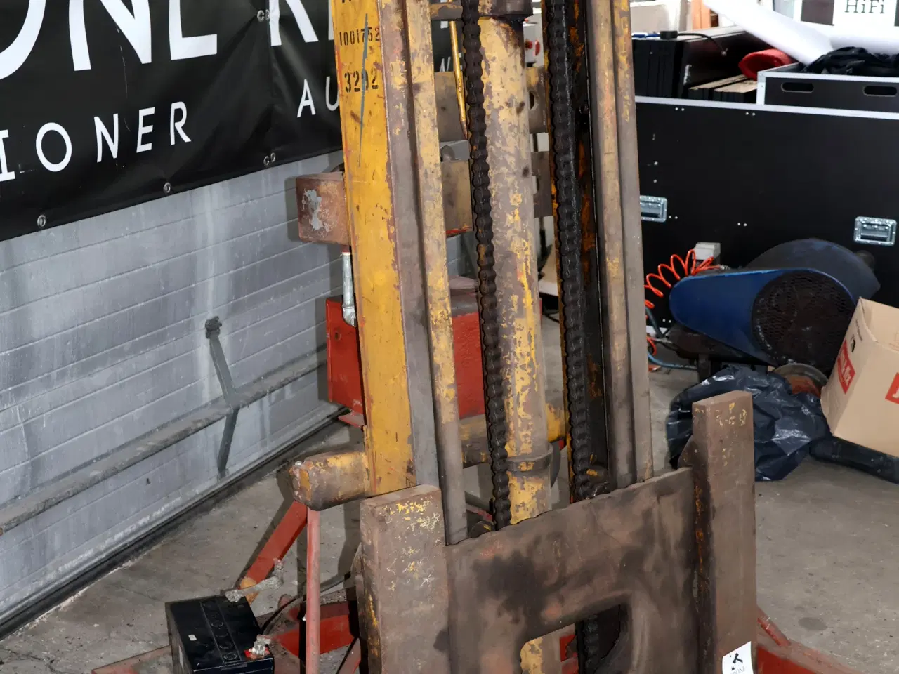 Billede 4 - Hjemmelavet autolift, afprøvet uden bil, kører