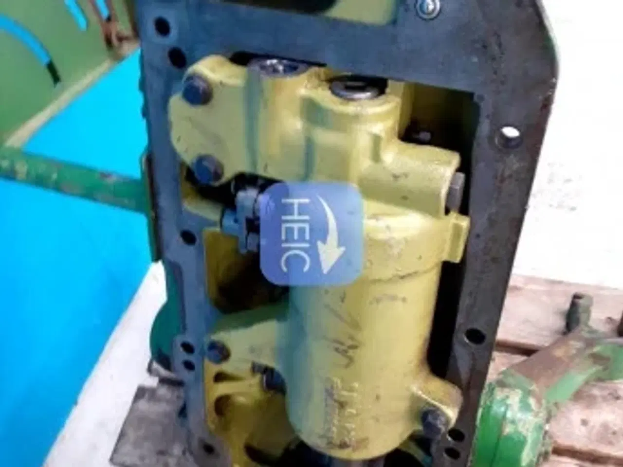 Billede 11 - John Deere 2030 Liftdæksel AR104660