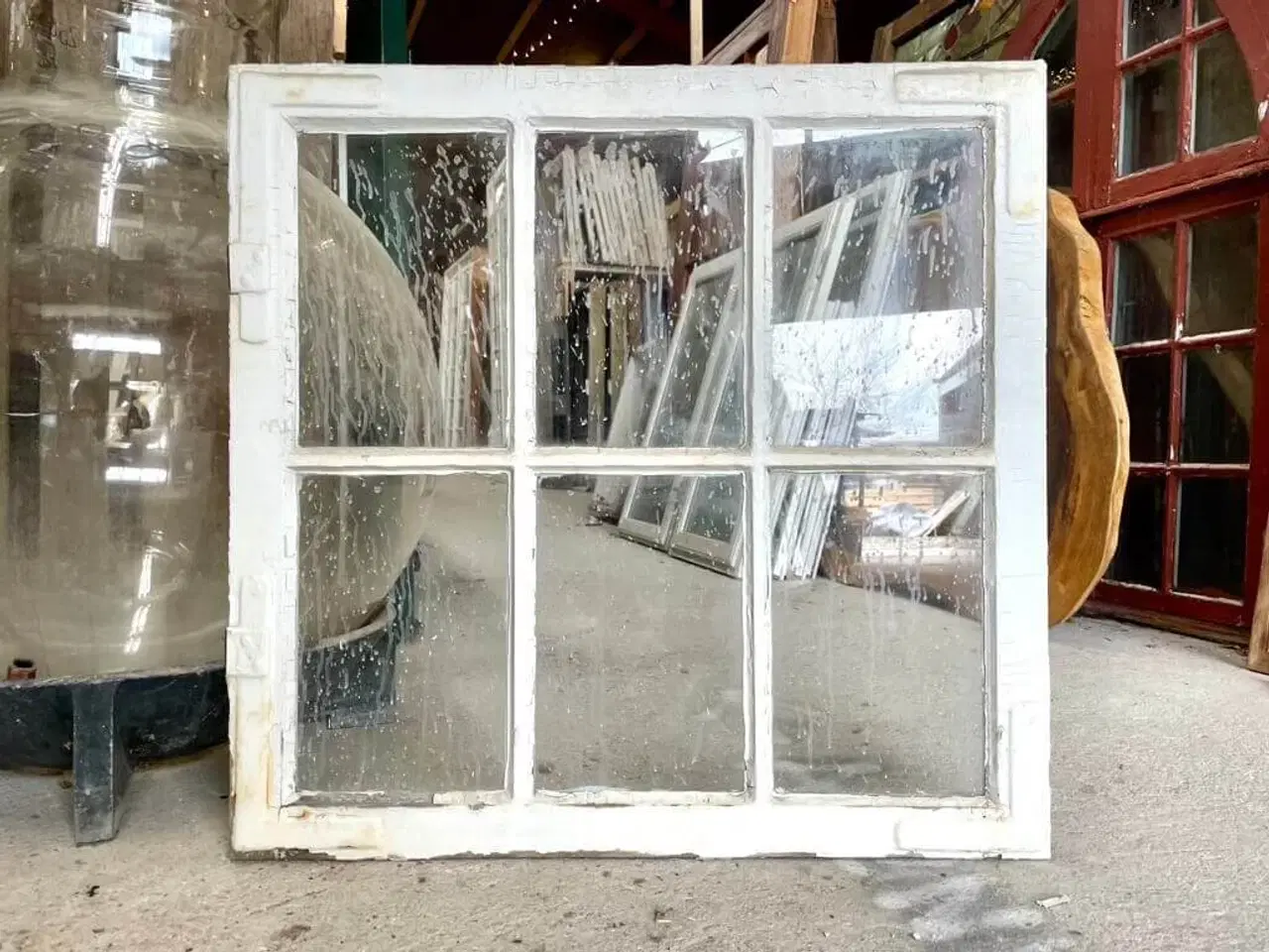 Billede 1 - 6-ruders vinduesramme fra ambassade