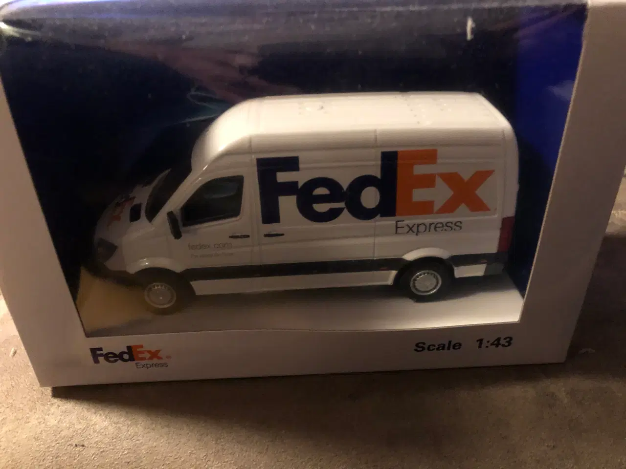 Billede 1 - 1:43 Mercedes Sprinter Fed Ex