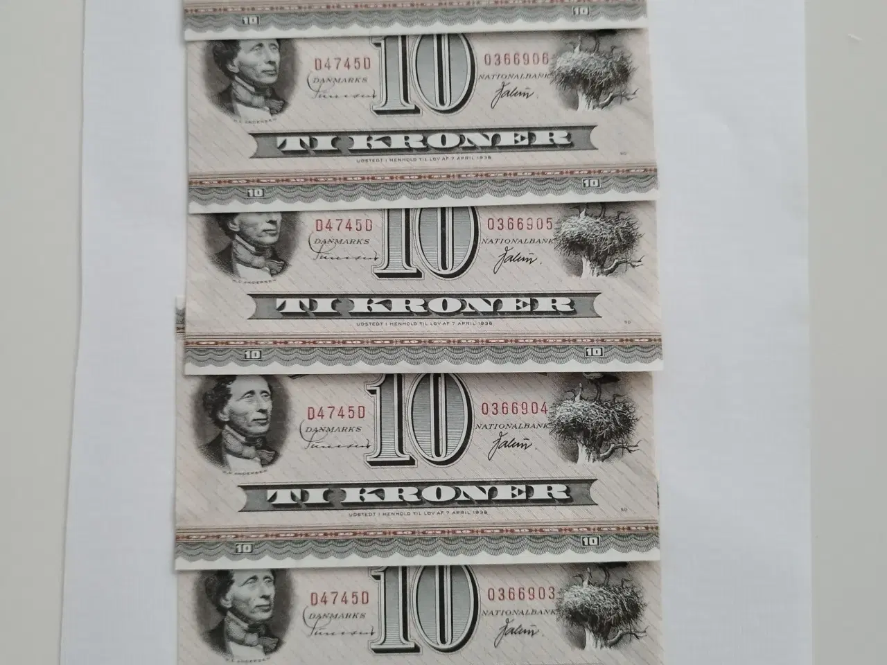 Billede 2 - Bankfriske 10 kroner. 1974. Den med storke