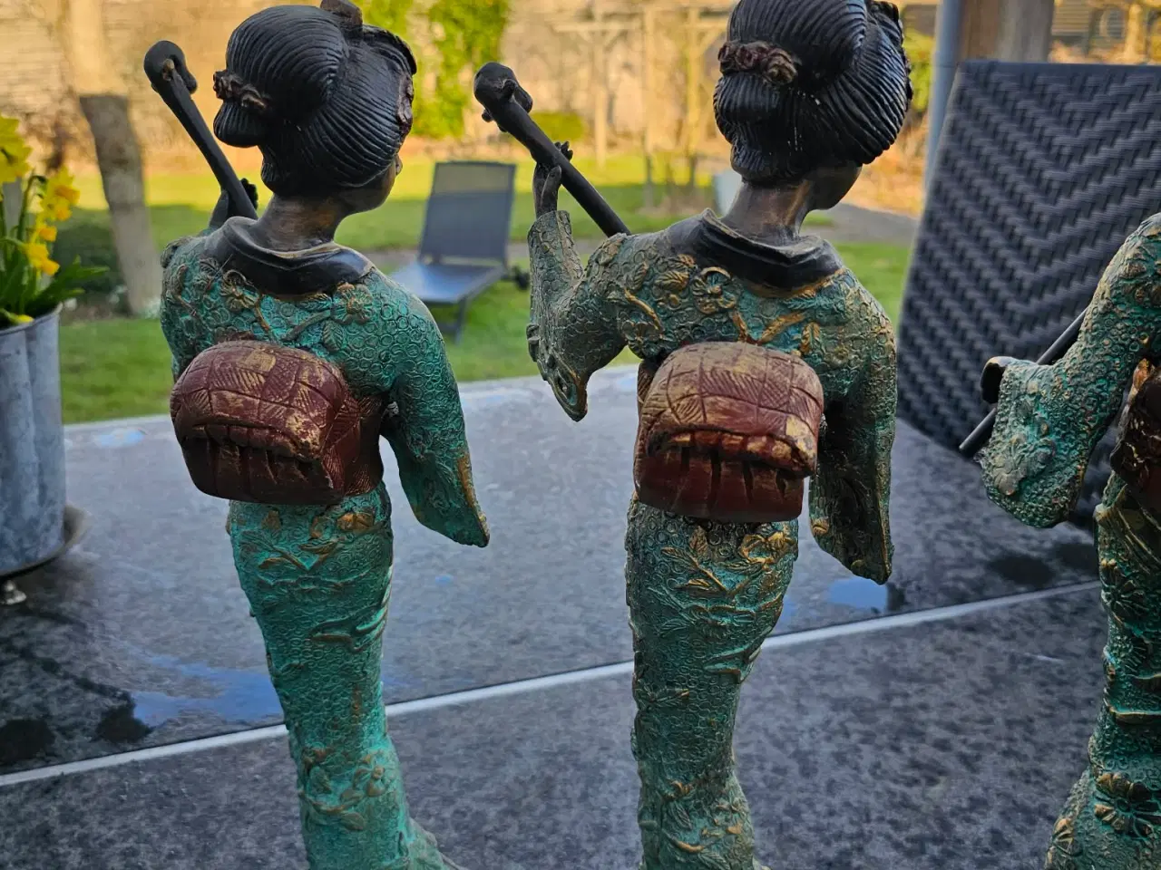 Billede 5 - 5 figurer 2 er ens