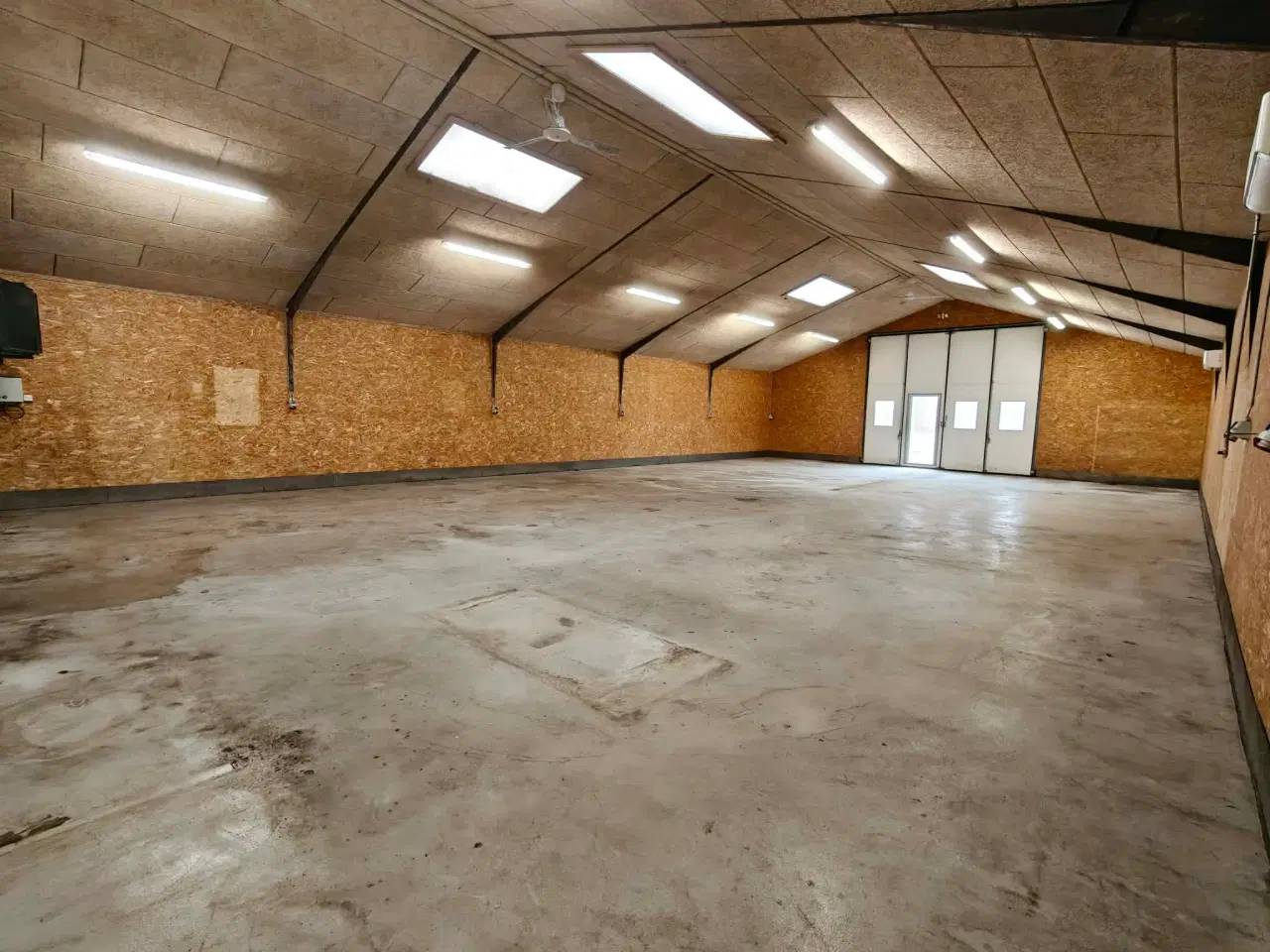 Billede 1 - Værksted Udlejes