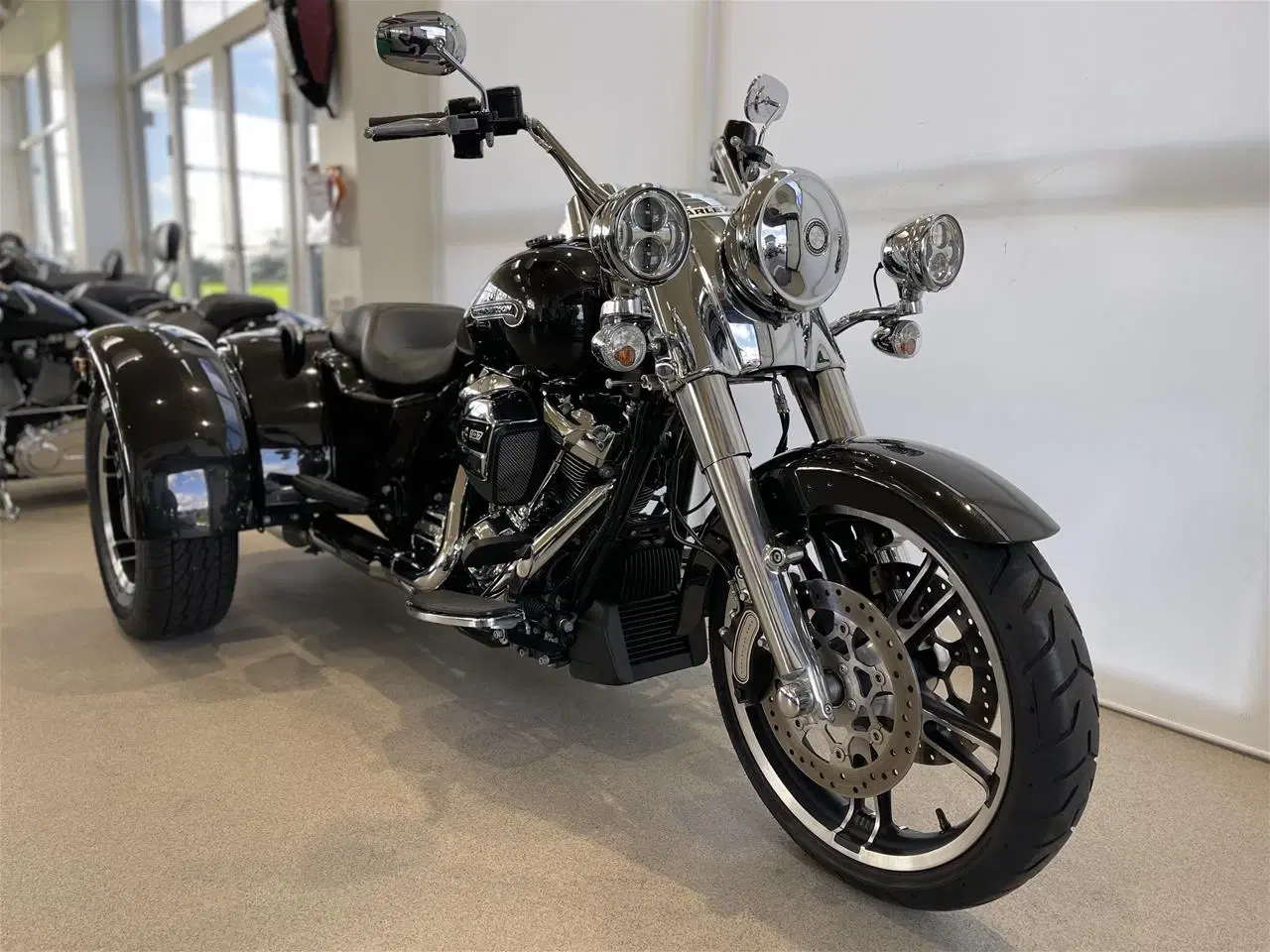 Billede 3 - Harley Davidson FLRT Freewheeler Trike 107"