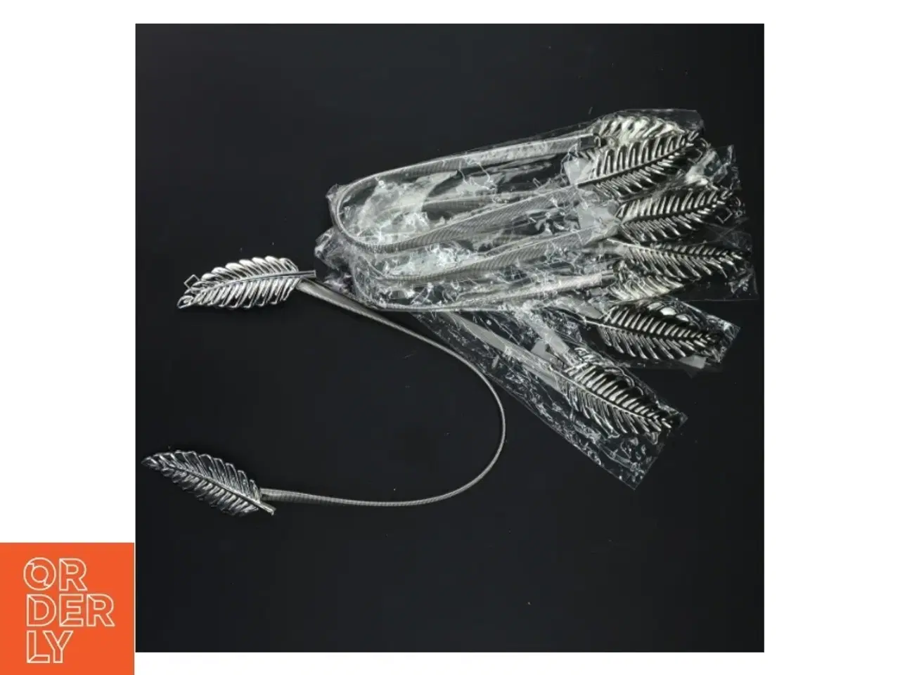 Billede 4 - Dekorative bladformede servietringe / gardinholdere (str. 49 cm)