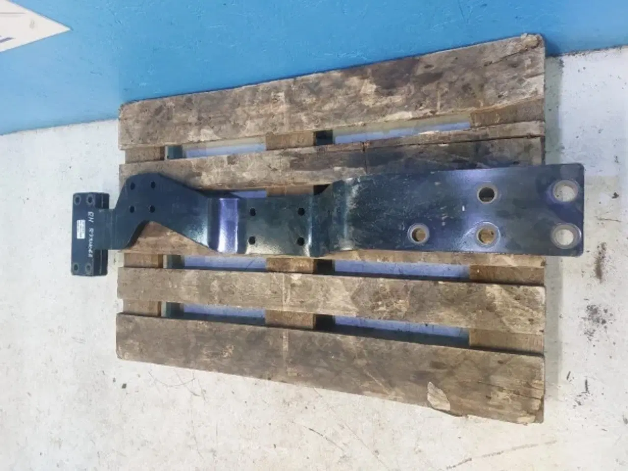 Billede 7 - New Holland T7 Højre motorvange 87311068