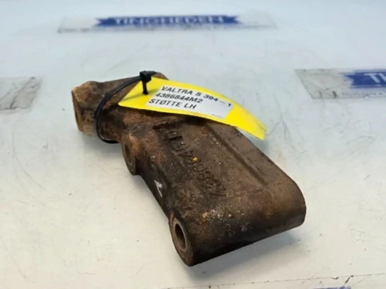 Billede 10 - Valtra  S394   Beslag LH   4386844M2