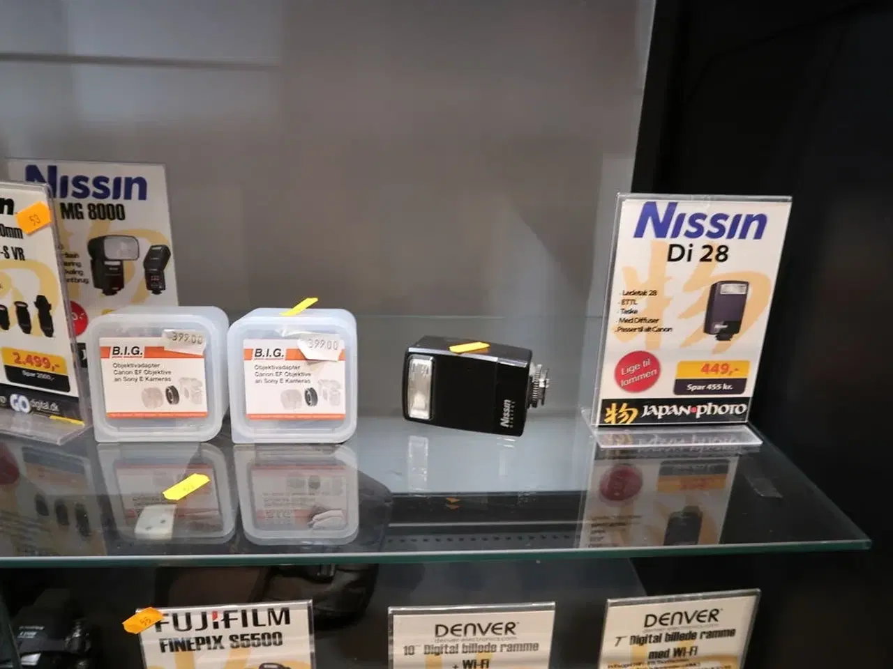 Billede 1 - Flash NISSIN DI 28 samt 2 skt. Objektivadaptere