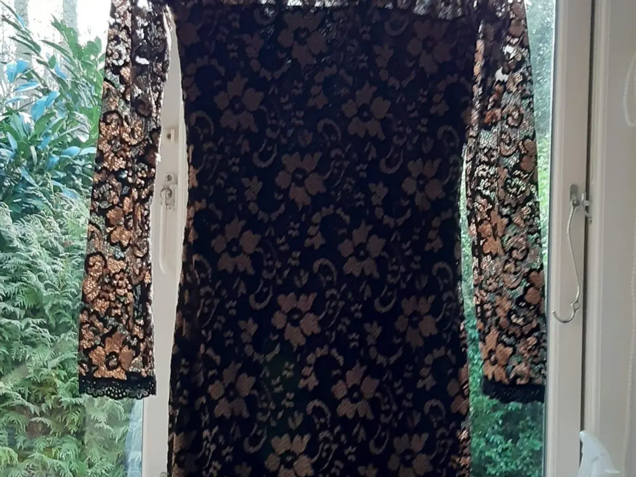 Billede 2 - Festkjole, Erbs Denmark, str. S