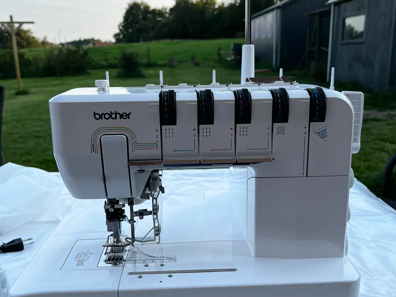 Billede 1 - Brother Coverstitch CV3550