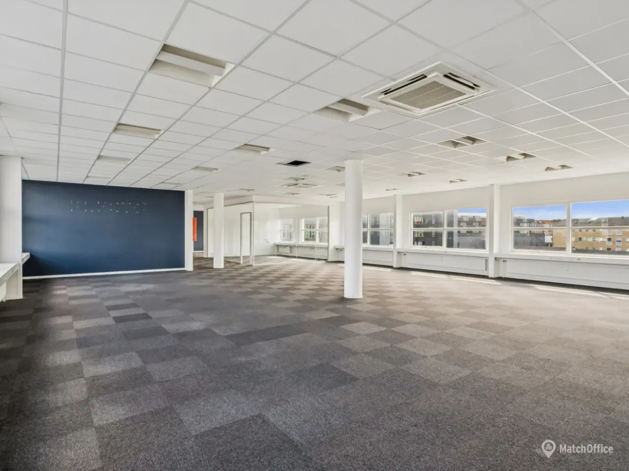 Billede 2 - 395 m² stort kontorlejemål - Kontorlokaler ved Viby Torv.