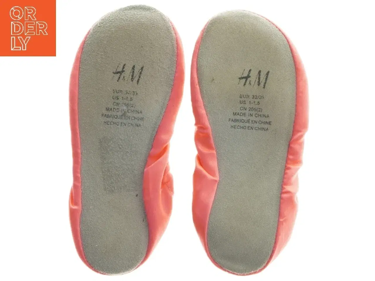 Billede 2 - Balletsko til børn fra H&M (str. 32-33 )