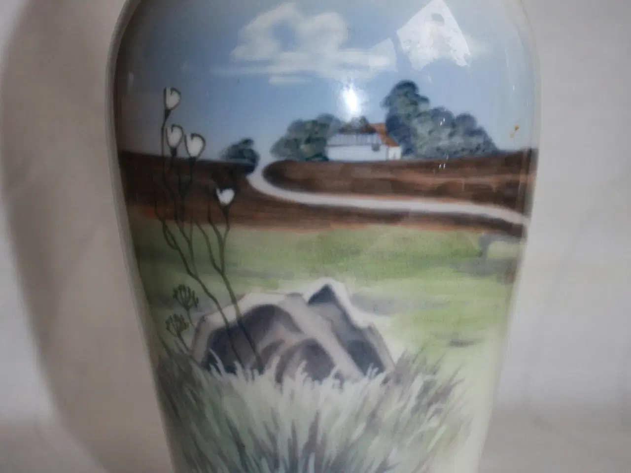 Billede 2 - Vase med landskab fra Royal Copenhagen