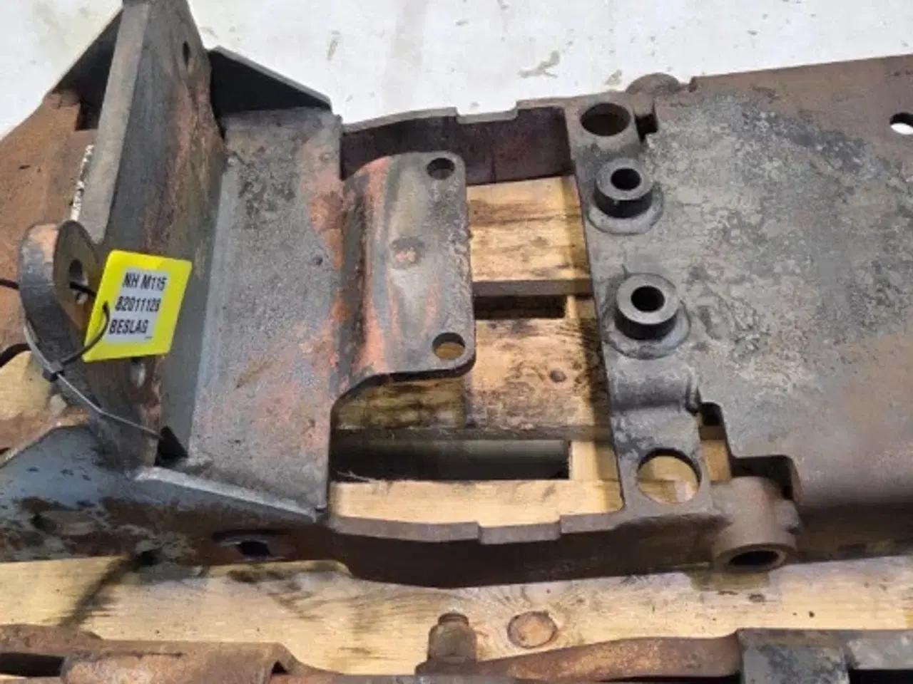 Billede 11 - New Holland M115 Hitch Træk Kit 82012769