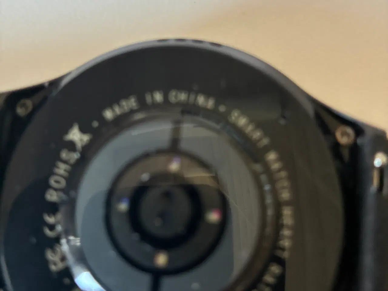 Billede 3 - Smartwatch med rund urkasse og sort læderrem