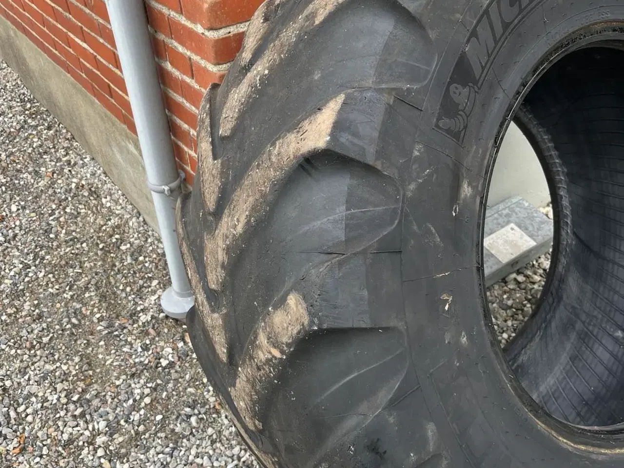 Billede 3 - dæk - michelin 500/70r24 1cm mønster