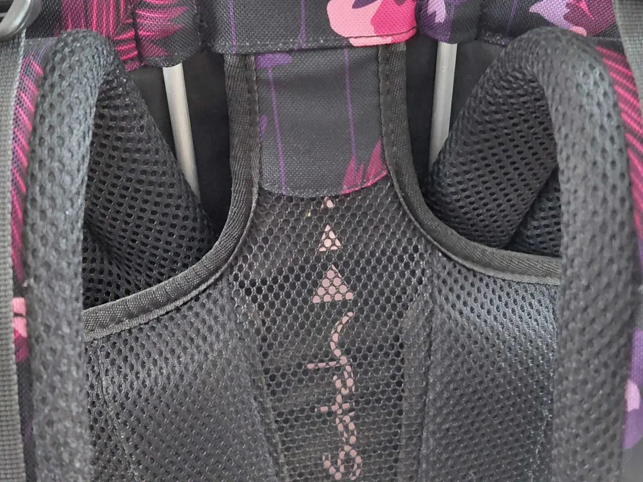 Billede 11 - Satch skoletaske sælges