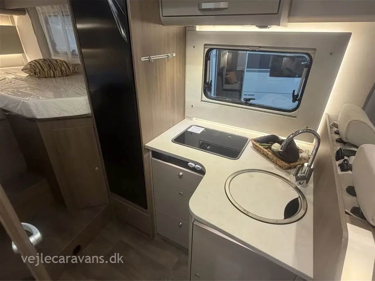 Billede 9 - 2026 - Carado T 328 Pro+