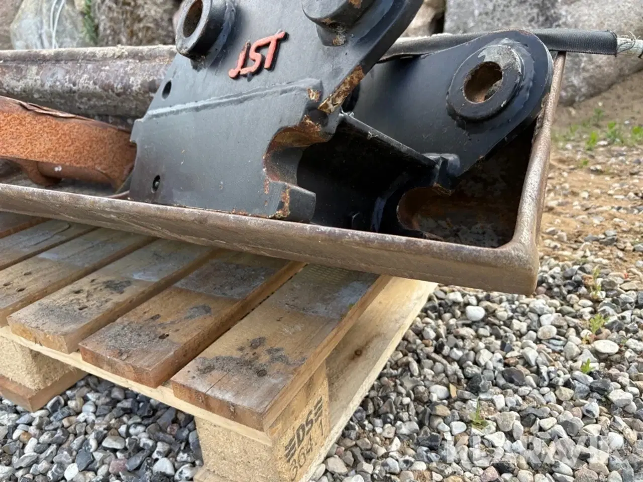 Billede 11 - Kipbar planerskovl og hydrauliskskifte