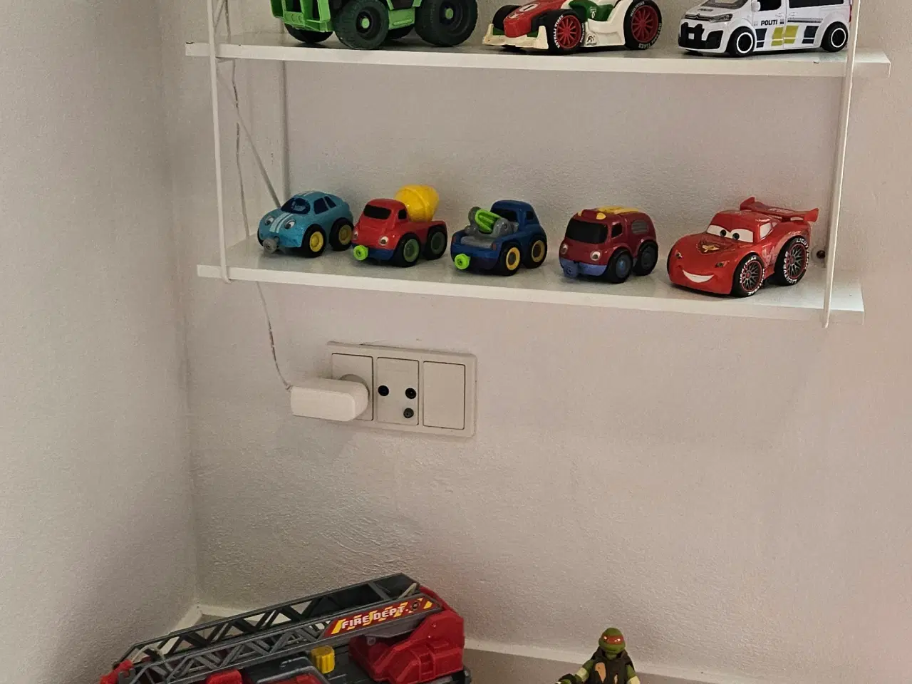 Billede 2 - Flere lejetøjsbiler