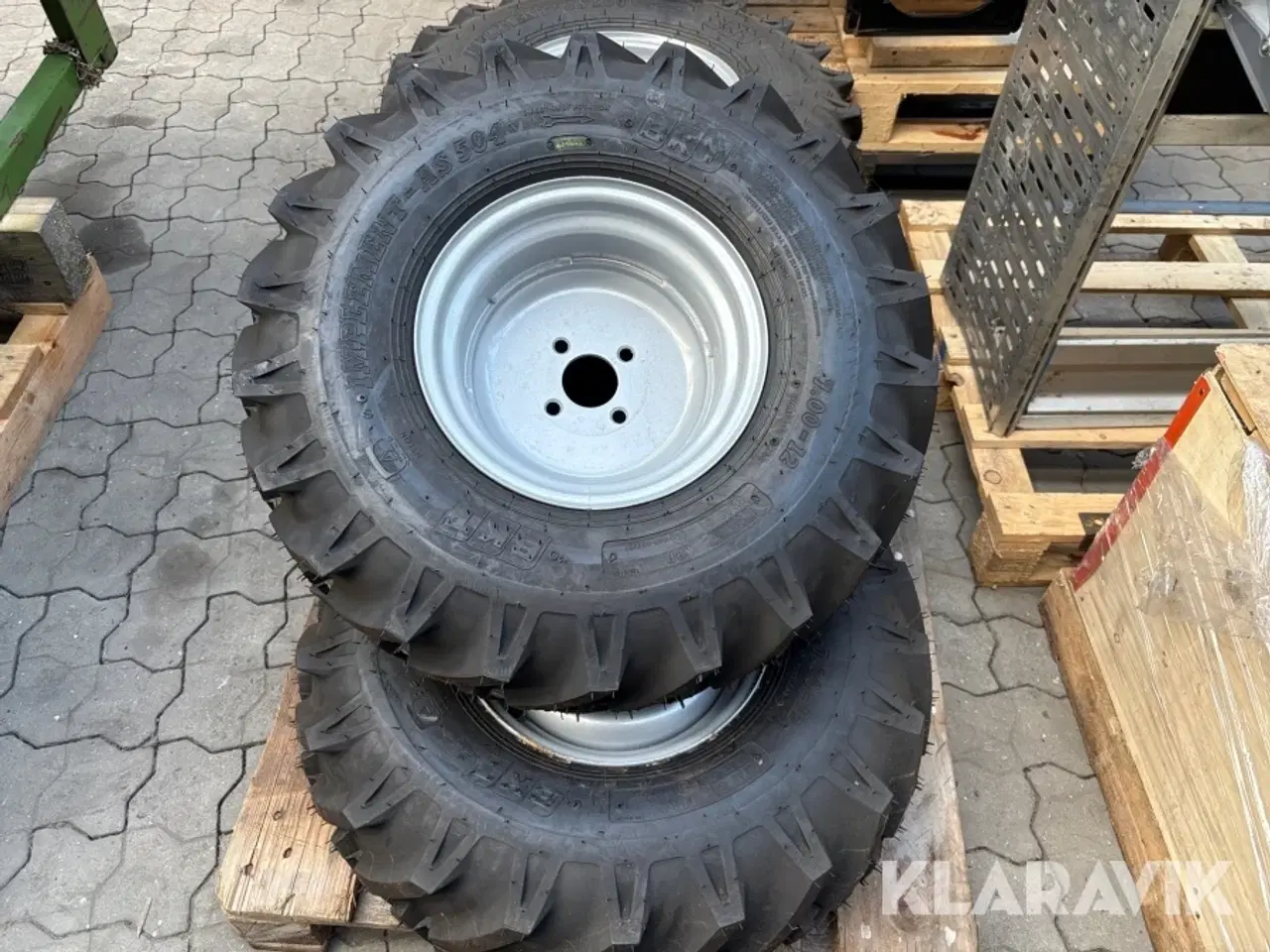 Billede 2 - Dæk BKT Implement- AS504