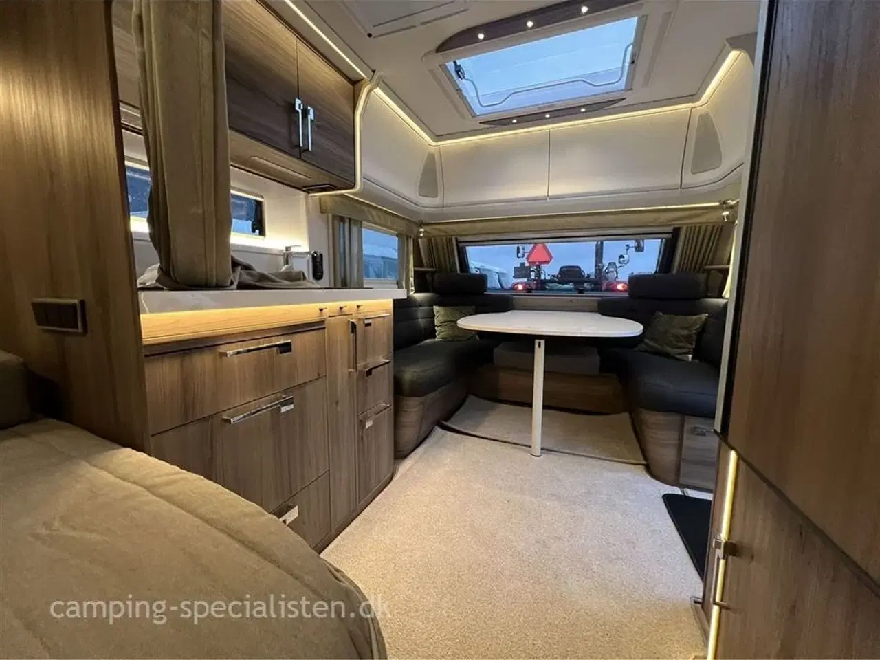 Billede 11 - 2024 - Kabe Briljant 470 XL KS   2024 Kabe 470 Briljant XL KS - Se den nu hos Camping-Specialisten.dk